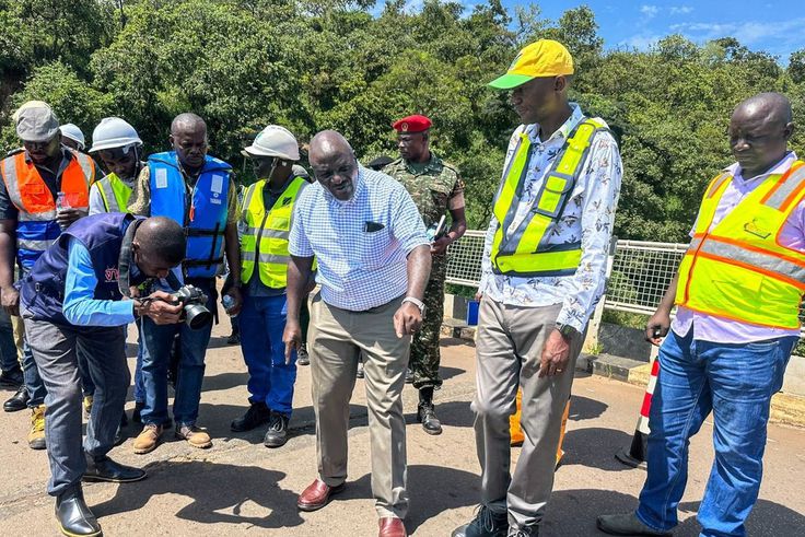 Minister Katumba Wamala announced closure of Karuma Bridge