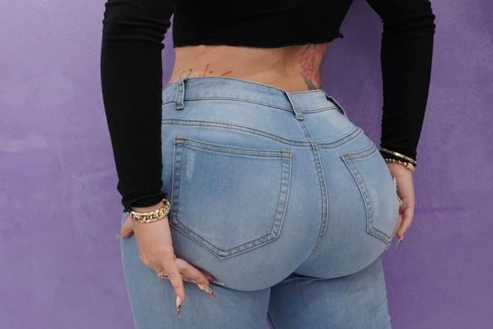 The BBL body is so popular [Dollsplasticsurgery]