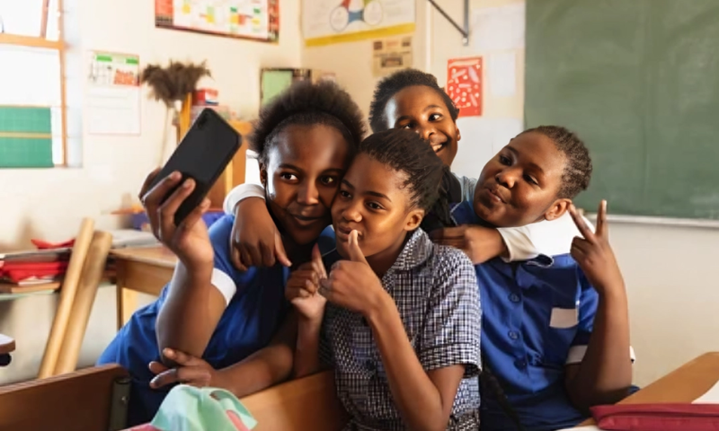 The Government has provided gudance on allowing mobile devices in schools