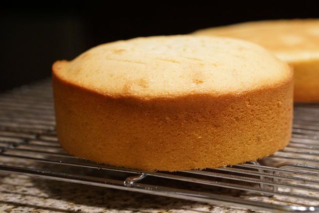 How to bake a vanilla sponge cake [KerelaCookingRecipe]