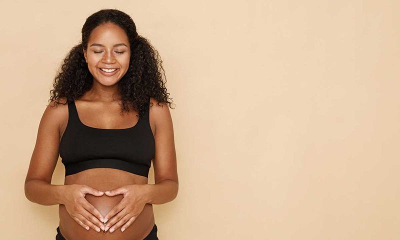 Can you be pregnant with no symptoms? [Mom.com]