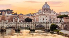 This is the smallest country in the world [www.historycom]