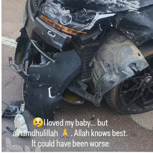 Zari shared images of her damaged Range Rover