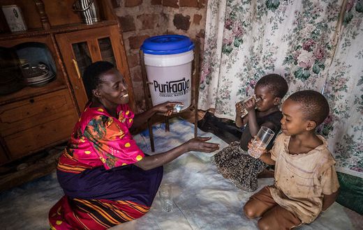 Purifaaya distribute ceramic water filters