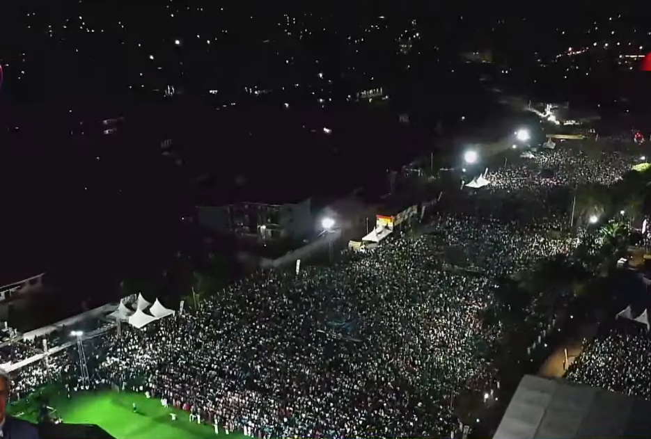 The Pastor Benny Hinn Crusade