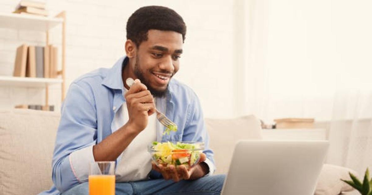 5 reasons you should stop watching movies while eating | Pulse Uganda