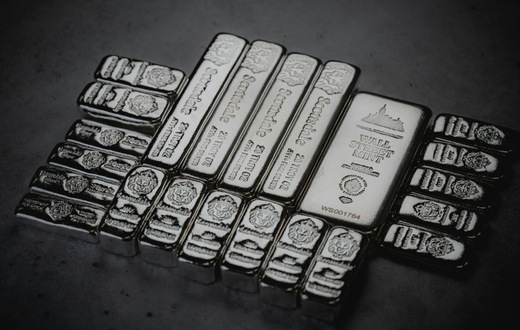 For investors looking to understand silver price prediction, recognizing the complex interplay of factors influencing silver prices is essential.