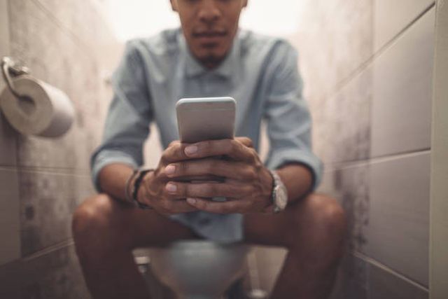 Never take your phone to the toilet [iStock]