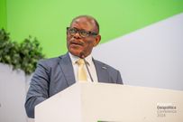 Makerere VC Barnabas Nawangwe