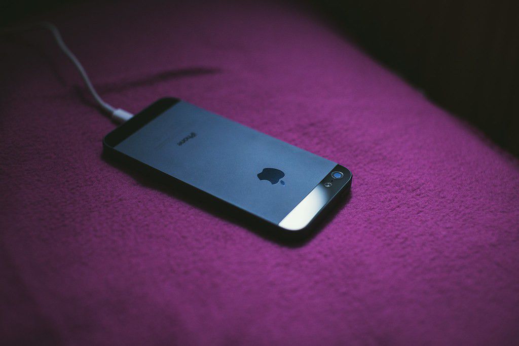 Your phone can heat up and harm your battery [UPSBatteryCenter]