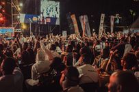 Hundreds having a good time at the show