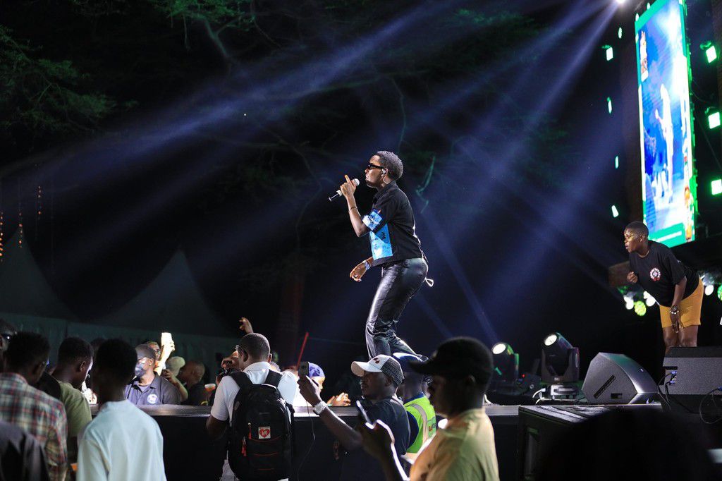 Azawi had a stunning show