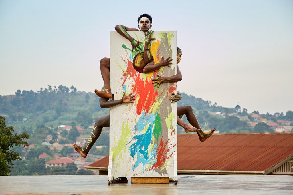 ‘Moving Murals’ is a unique, site-specific dance theatre production celebrating the rich diversity of humanity.