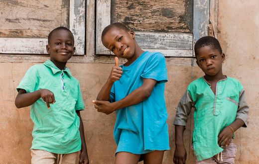 Psychologists suggest that these characteristics may stem from the distinct social dynamics middle children experience within their families