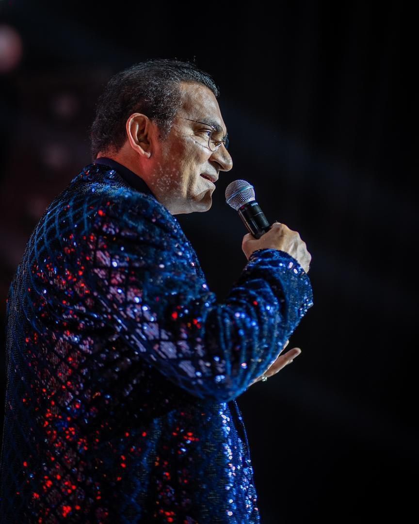 Abhijeet Bhattacharya on stage