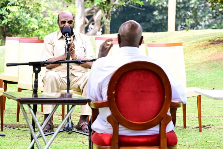 President Yoweri Museveni met Uganda’s Ambassador to Somalia, Prof. Sam Tulya-Muhika at State House, Entebbe
