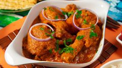 Coconut chicken curry [Image Credit: Mian Shahbaz Anjum]