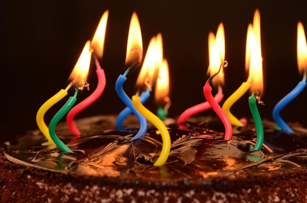Birthday messages, texts, and inspirational quotes for her/Pixabay