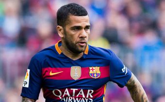 ___5078199___https:______static.pulse.com.gh___webservice___escenic___binary___5078199___2016___6___2___18___dani-alves-cropped_fx3m93sp0ad815spk97ou6hdx