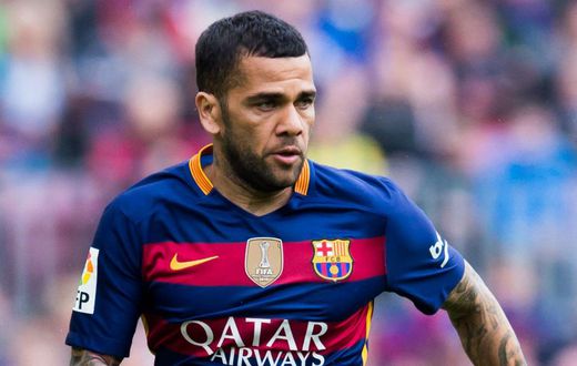 ___5078199___https:______static.pulse.com.gh___webservice___escenic___binary___5078199___2016___6___2___18___dani-alves-cropped_fx3m93sp0ad815spk97ou6hdx