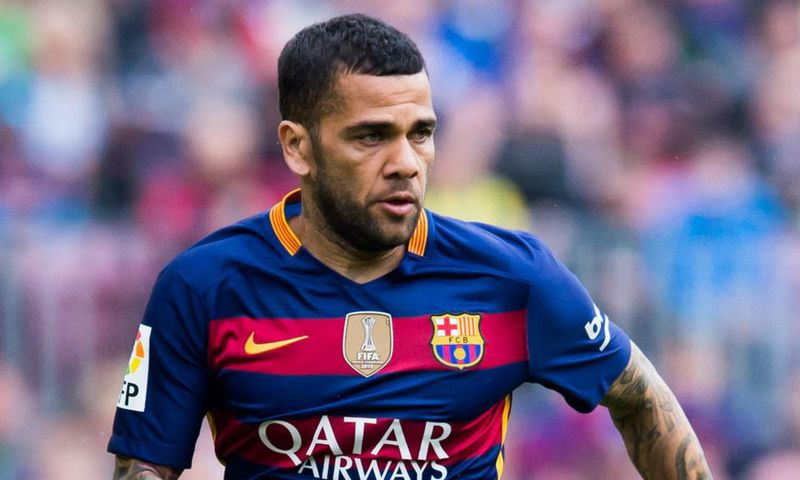 ___5078199___https:______static.pulse.com.gh___webservice___escenic___binary___5078199___2016___6___2___18___dani-alves-cropped_fx3m93sp0ad815spk97ou6hdx