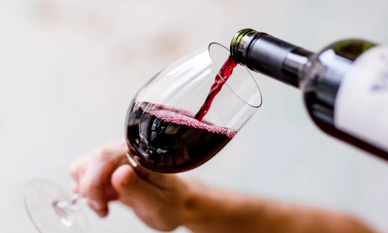 Here's why you need to drink a glass of wine [Eat this not that]
