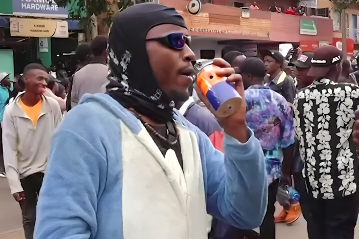 How protestor fooled the world that he was smoking teargas