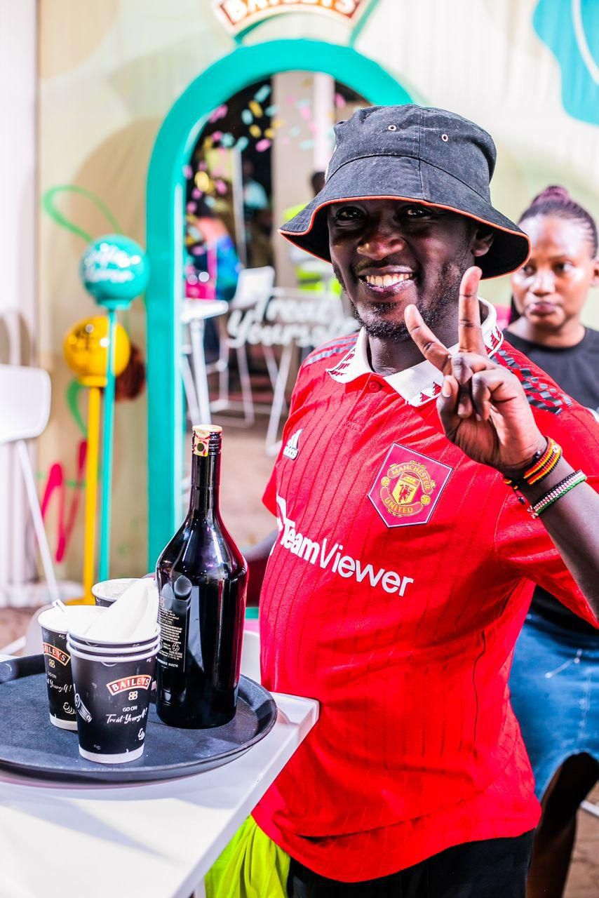 Other attendees  were drawn to the rich taste of V&A and the crisp, refreshing taste of White Cap.