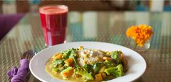 Food + water/juice