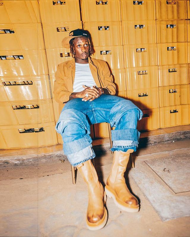 Fik Fameica looks smoking stylish in Khaki browns and messy seams/Instagram