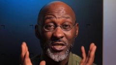 Blogger Isma Olaxess