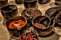 Spices add warmth and depth to tea/Pixabay