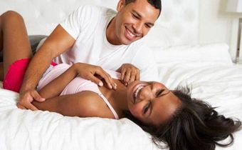___7797418___2018___1___3___14___black-couple-in-bed-sex-love-laugh-happy-e1474979133812_690x450_crop_80
