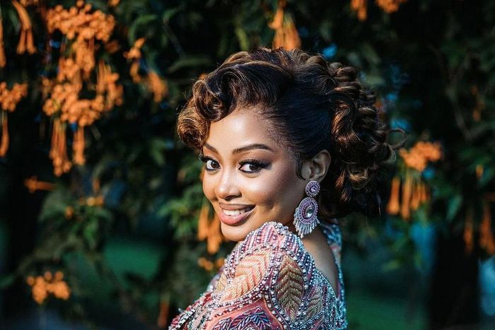 Fabiola in the Dolce and Gabbana gomesi