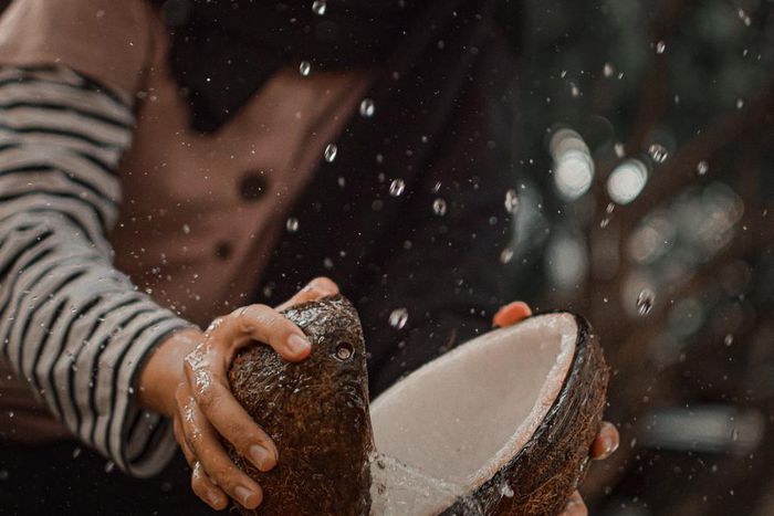 5 ways a refreshing drink of coconut water may be bad for you/Pexels