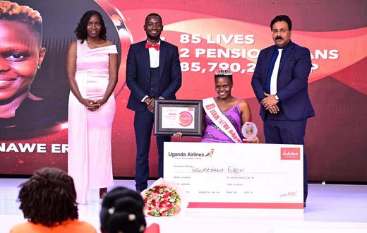 Eron Tugumenawe one of the best preforming agents being honoured