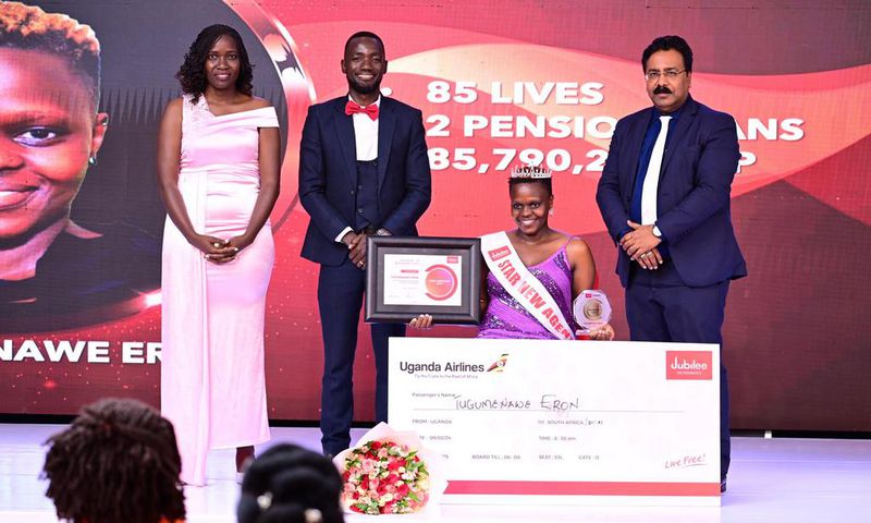 Eron Tugumenawe one of the best preforming agents being honoured