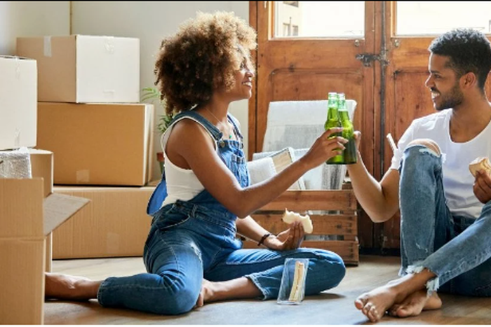 Living together before marriage has its benefits [AskMen]