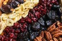 8 night-time snacks for better sleep (late nights and early mornings)/Pexels
