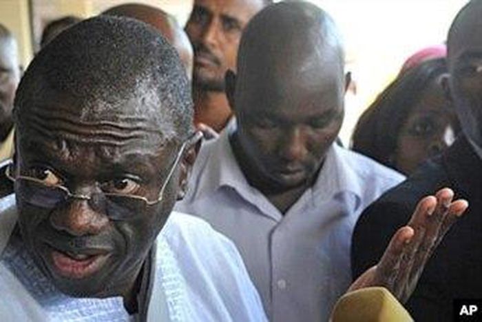 Col Dr Kizza Besigye