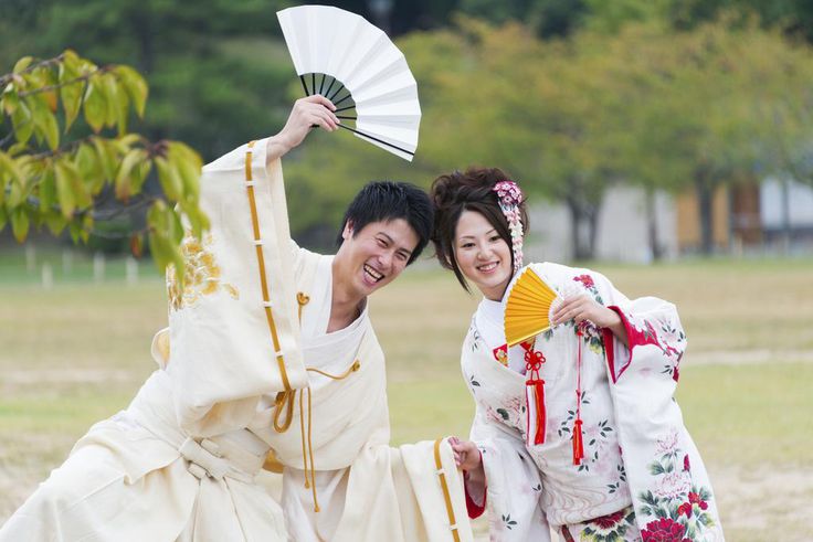 The Japanese salaryman hands over his salary to his wife [iStock]