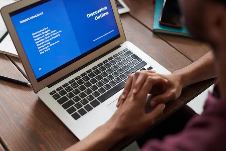 Microsoft Word hack to make your job application easier/Pexels
