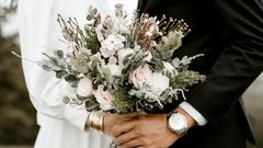 Wedding traditions: The bride's bouquet was used to chase evil spirits/Pexels