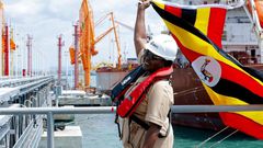 Minister Ruth Nankabirwa recieveing the petroleum consignment in Mombasa1
