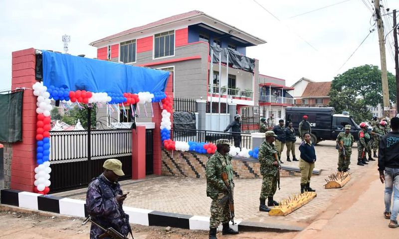 Police and the army deployed heavily at the NUP party offices