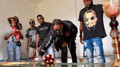 Konshens pays tribute to Mowzey Radio ahead of Blankets and Wine performance [NV Picture]
