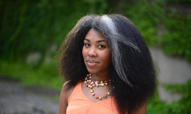 5 natural ways to cover premature grey hair