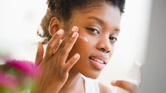 The dangers in applying sunscreen [Huffpost]