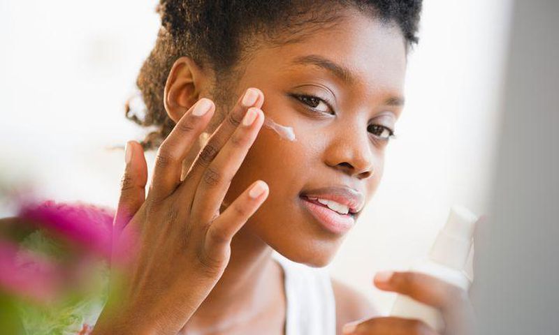 The dangers in applying sunscreen [Huffpost]