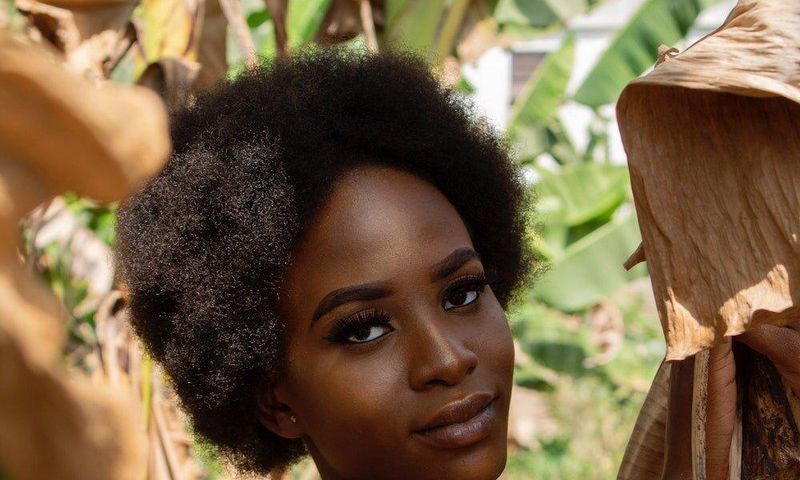 How to protect your hair from dust damage without head wraps/Courtesy